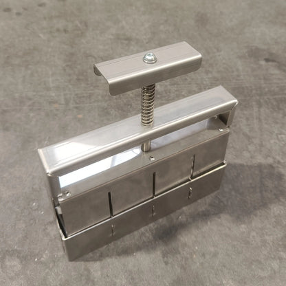 PRESSE-MOTTES INOX - 4 MOTTES 