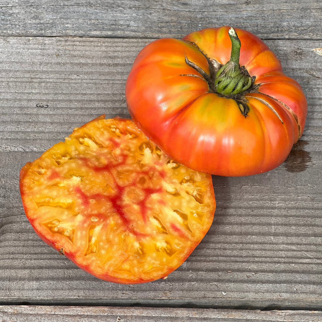 Tomate Striped German Tranchée charnue